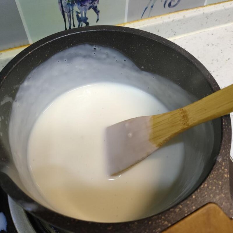 小布丁雪糕的做法（把牛奶倒进锅里几步就能做出香甜松软）(5)
