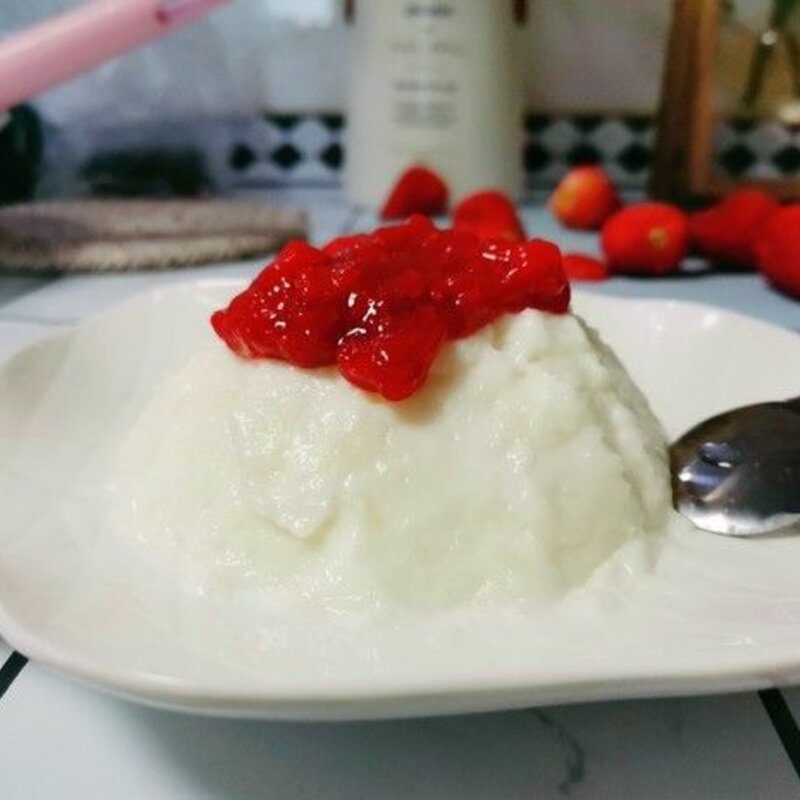 圣代杯冰淇淋怎么做好吃（香香甜甜入口化自制方法在这里）(1)