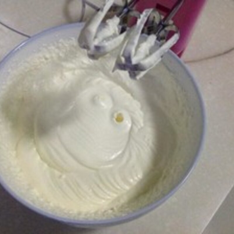 自制哈根达斯冰淇淋的做法（10步简单教你制作）(4)