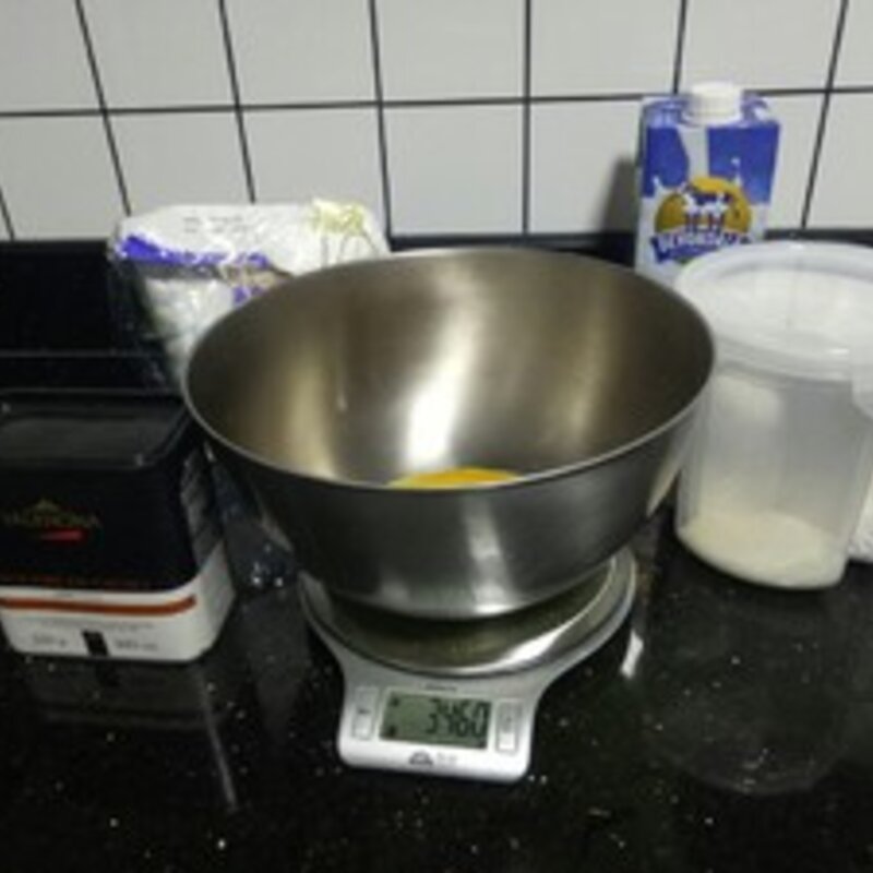 巧克力脆皮梦龙雪糕做法（不用搅拌没有冰渣熟蛋版的冰淇淋）(2)