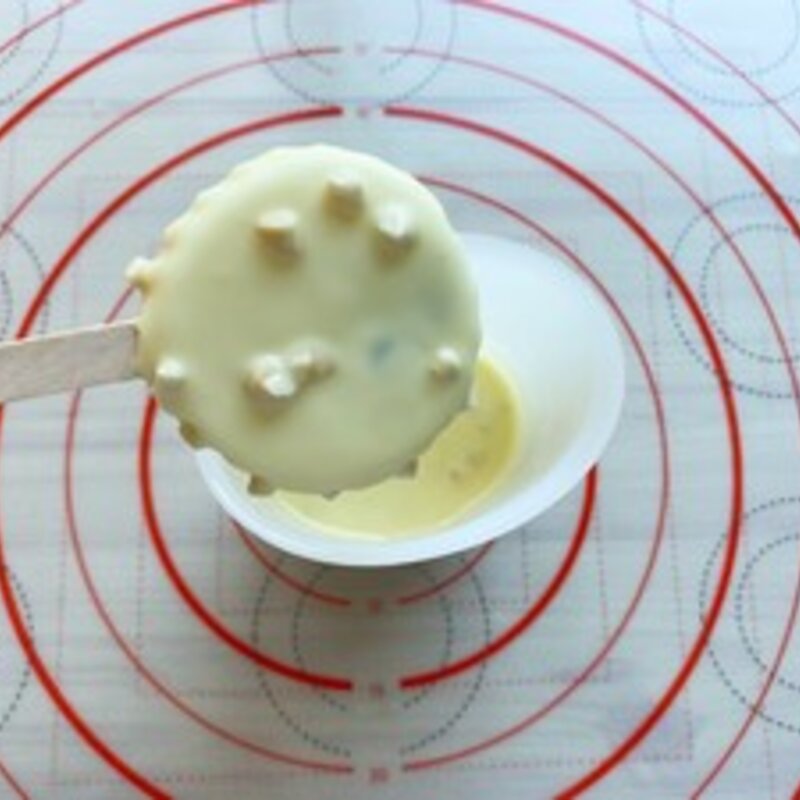 白巧克力脆皮雪糕的做法（入口即化无需打发）(12)