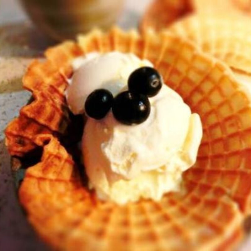 冰淇淋甜筒皮怎么做（现在学做冰淇淋脆皮蛋筒完美融合）(11)