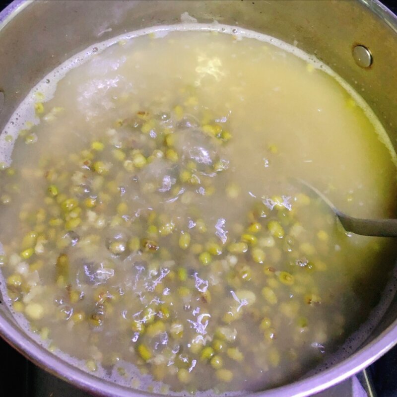 绿豆雪糕自己在家怎么做（教你在家做绿豆雪糕）(4)