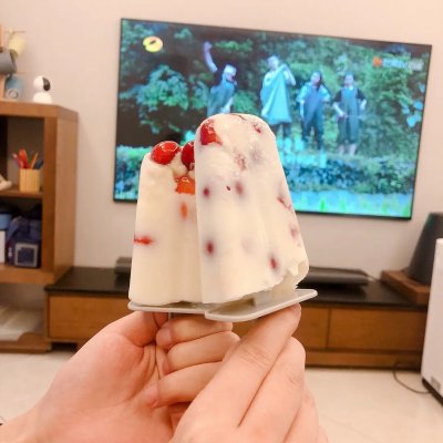 小孩雪糕做法(分享孩子最爱的5款雪糕自己在家就能做)(图2) 小孩雪糕做法(分享5款雪糕自己在家就能做)(2)
