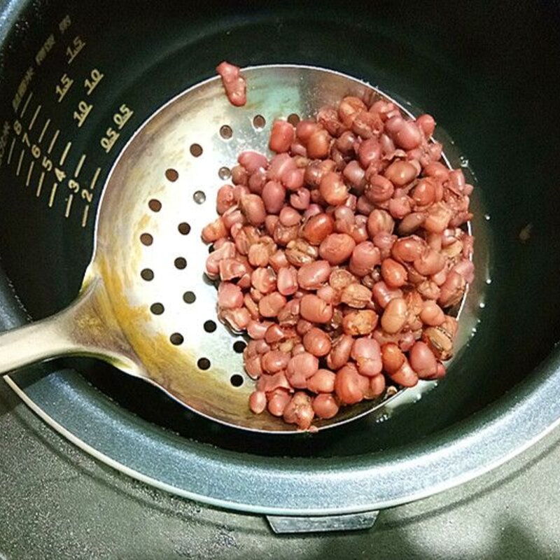 红豆雪糕教学（介绍一碗红豆和半瓶酸奶教你在家做冰棍）(5)