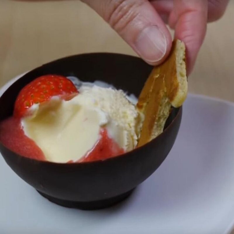 雪糕碗制作方法（分享可以吃的巧克力碗就是美味）(1)