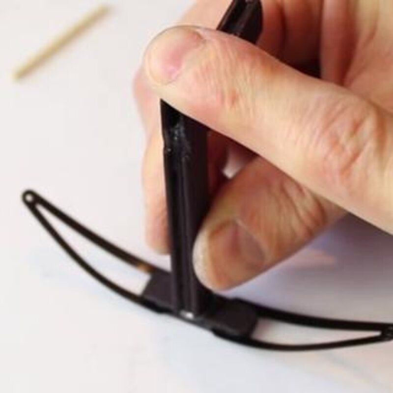 用雪糕棍做的枪怎么做（分享制作出的迷你武器让人忍不住鼓掌）(5)