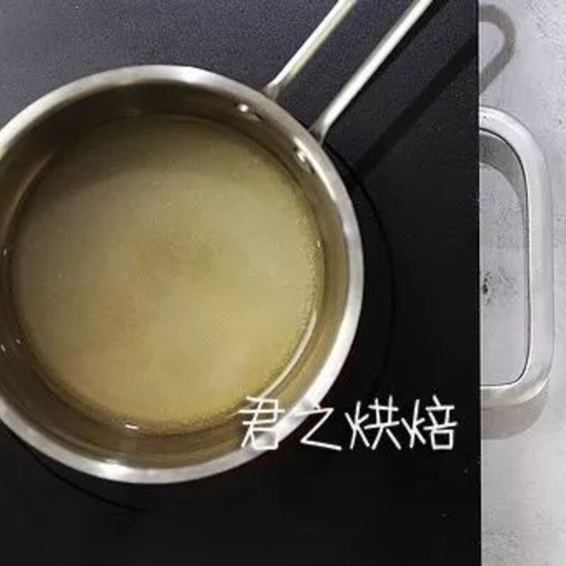 冰淇淋蛋糕的制作流程（家庭简易慕斯蛋糕简单又好吃做法）(7)