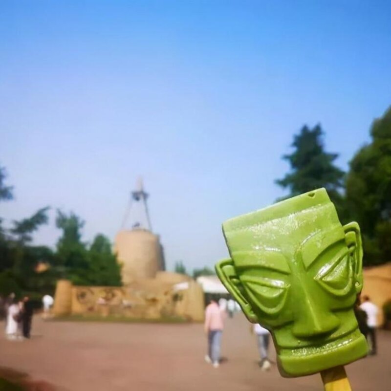 被骂惨的钟薛高，为何还被年轻人抢购一空？(22)