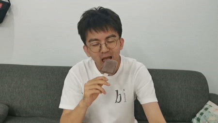 一根雪糕能舔几口？钟薛高那么贵能舔几口？(18)